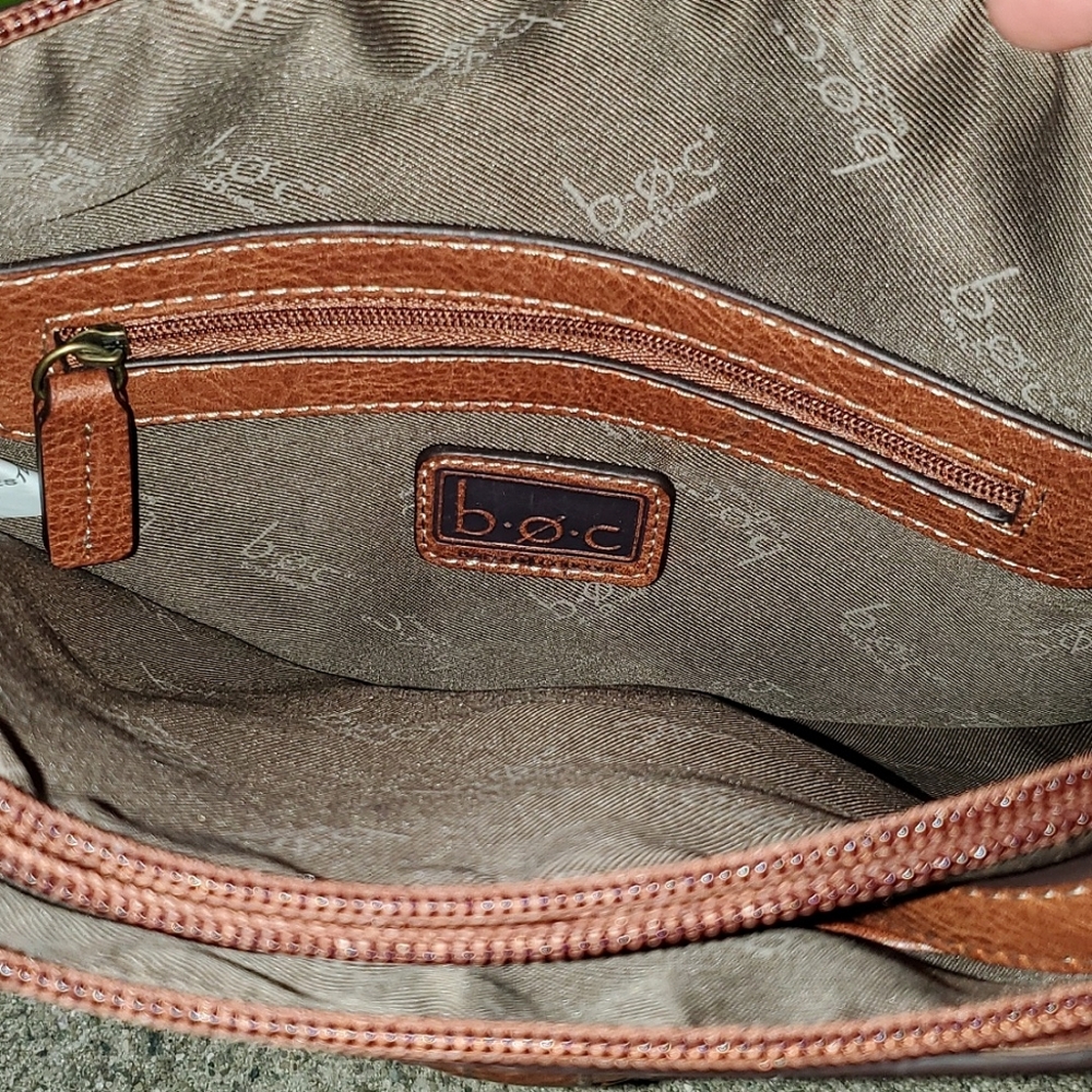 New B.O.C Millstone Tooled Crossbody - Picture 6 of 6